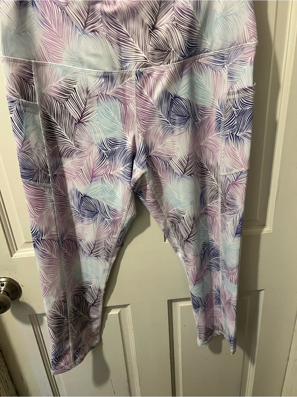 Women’s Pastel Leaf-Print Leggings in Lavender, Light Blue & Navy